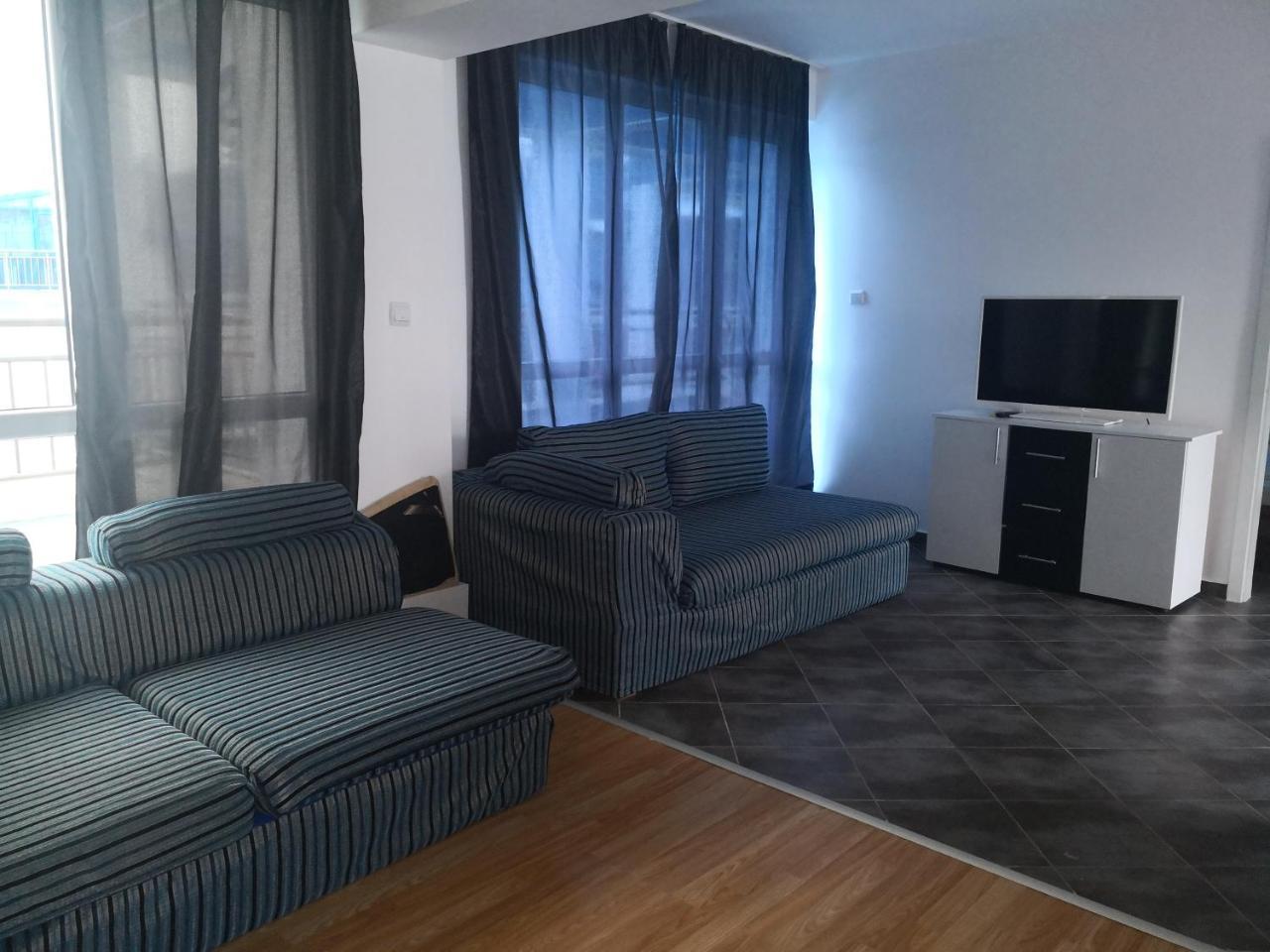 Blue Bay Palace Apart Complex Поморие Экстерьер фото