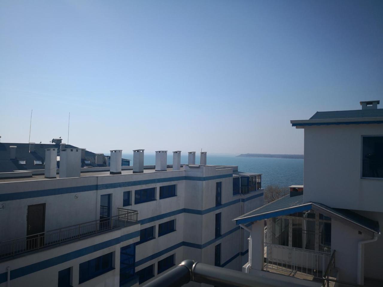 Blue Bay Palace Apart Complex Поморие Экстерьер фото